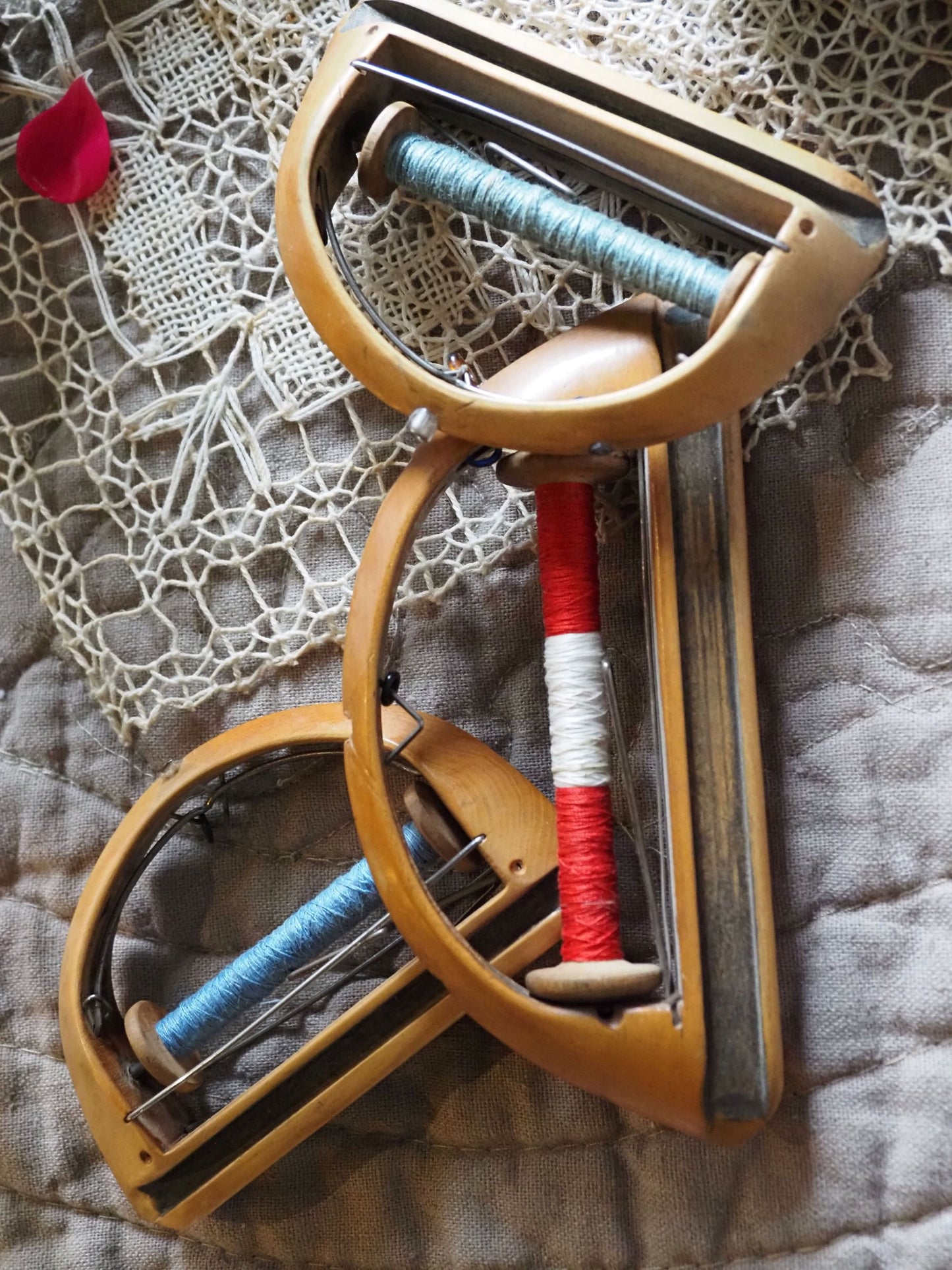 Navettes à tisser en bois A