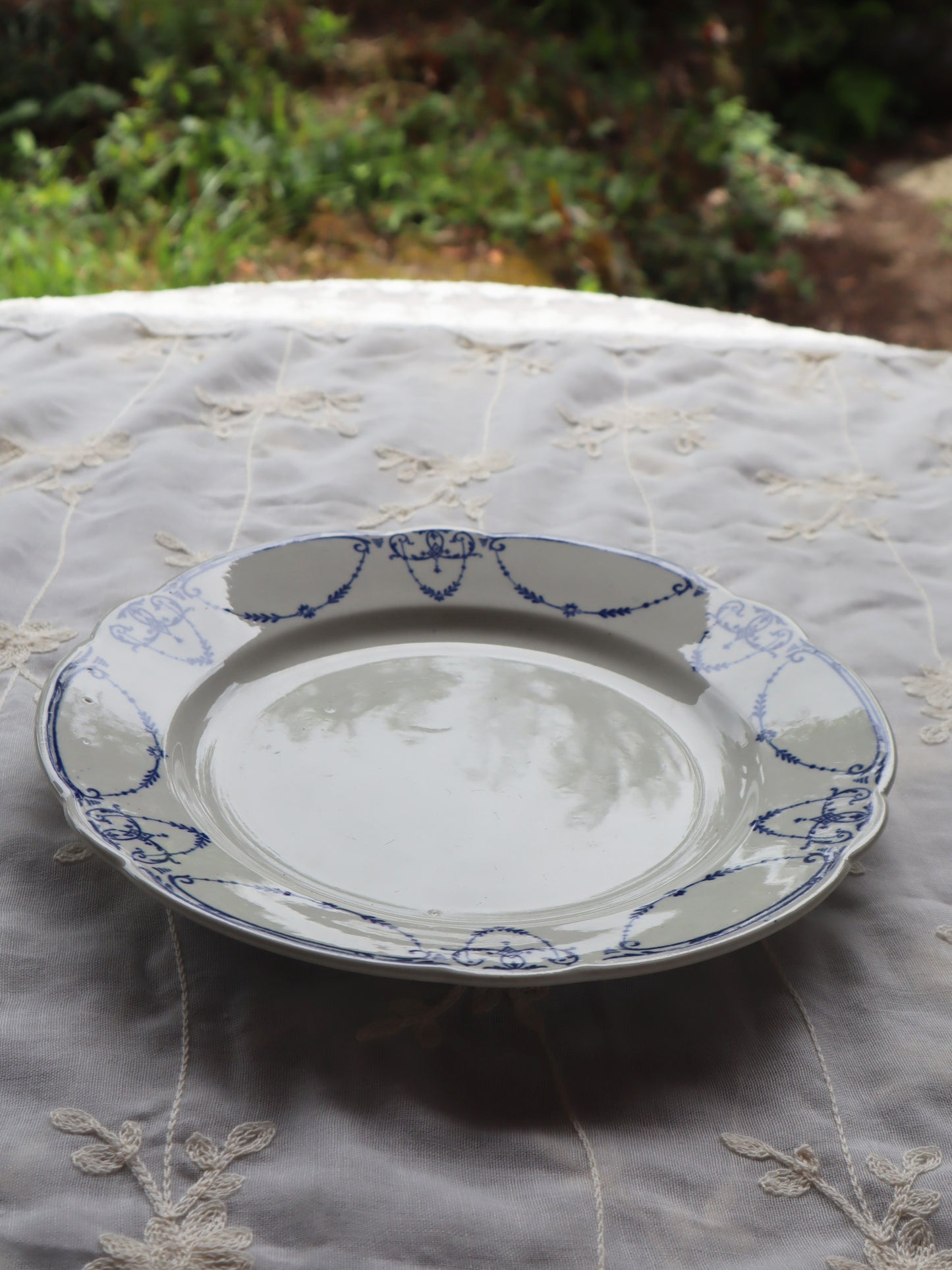 KG Lunéville décor Moustiers N° 5 assiette de diner F