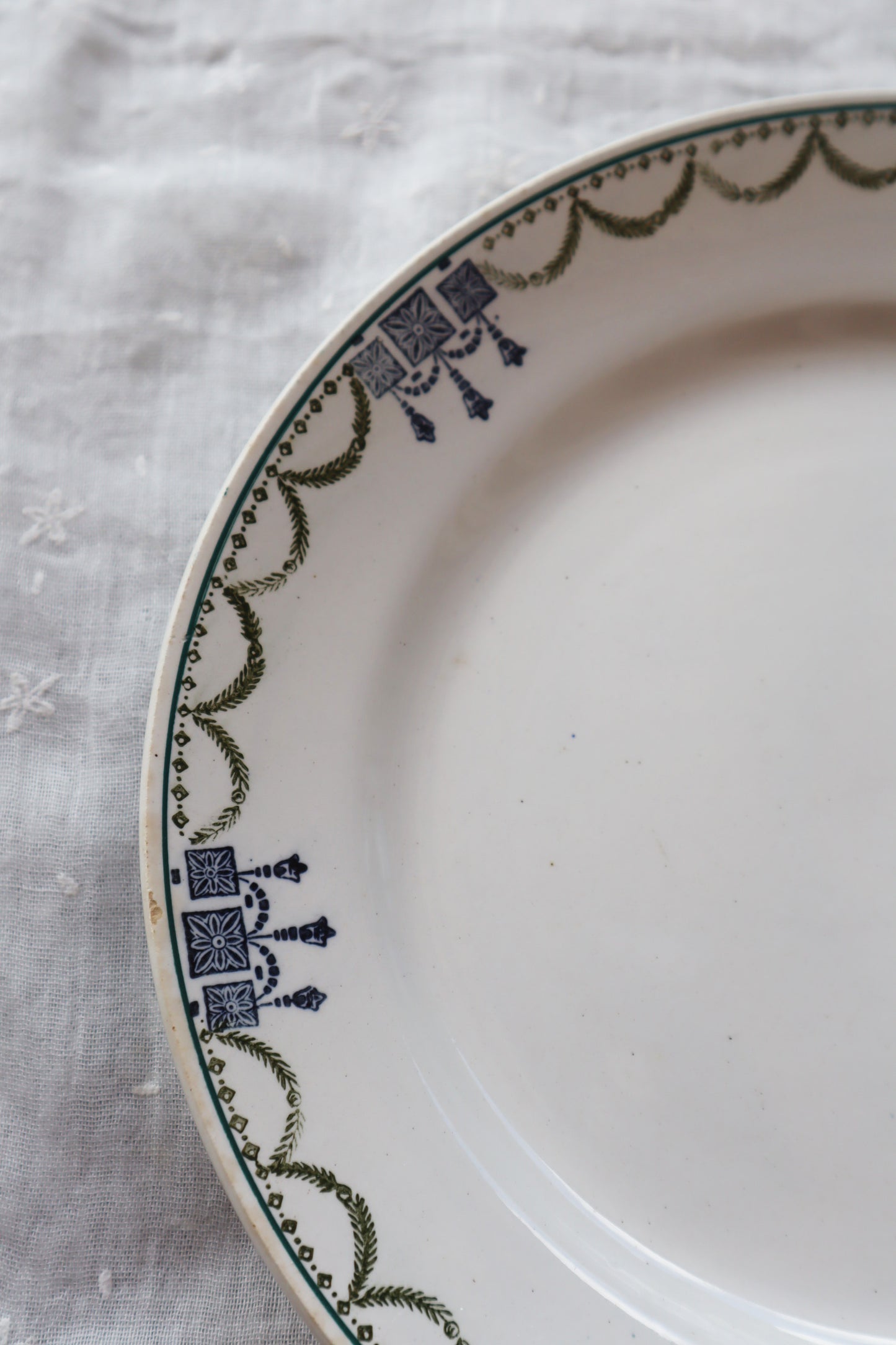 Saint-Amand assiette plate A