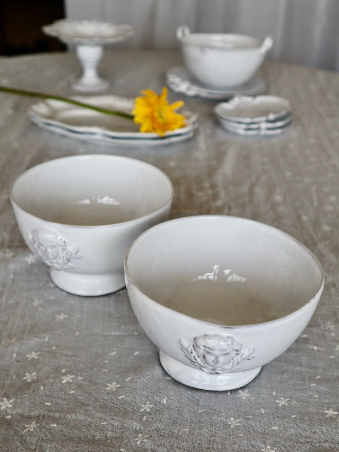 Mon Jules bowl on foot M