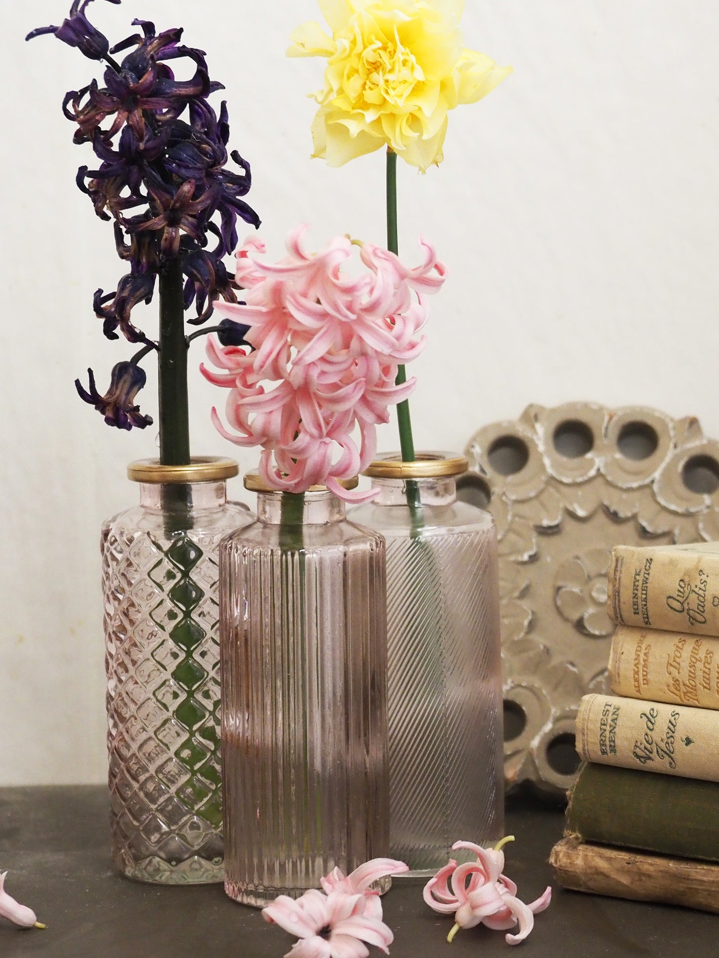 Vase à fleurs motif diamant rose
